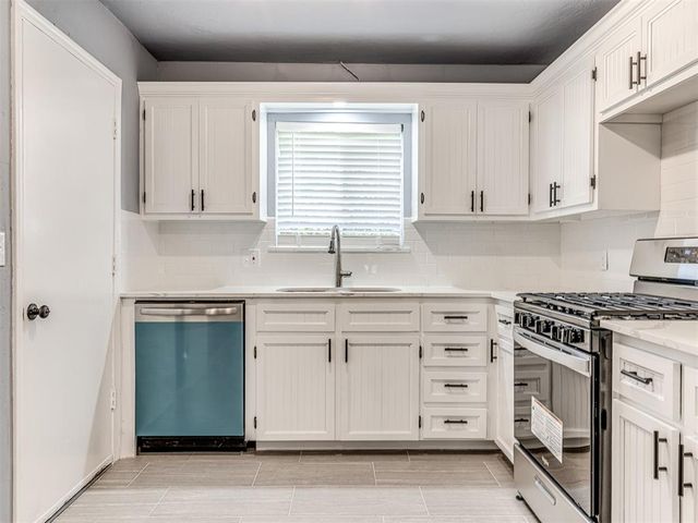 14008 Gateway Drive, Edmond, OK 73013