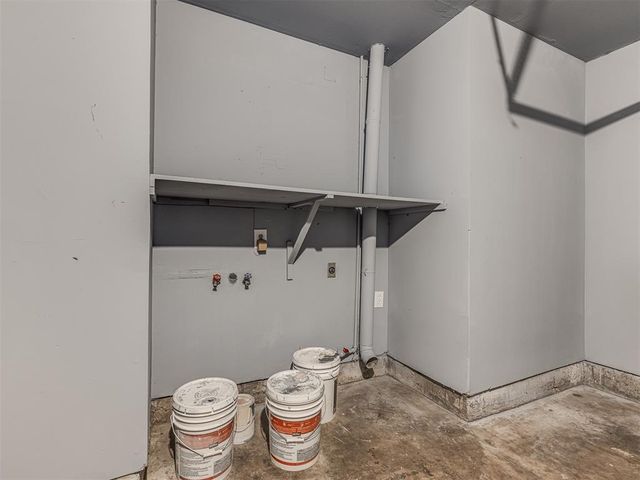 14008 Gateway Drive, Edmond, OK 73013