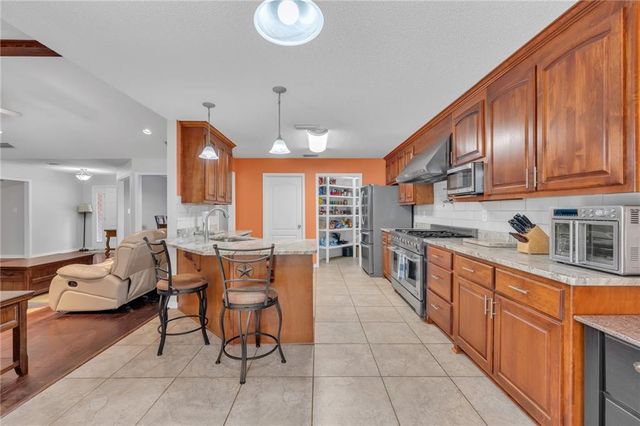 4620 Dresden Drive, Theodore, AL 36582