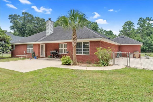 4620 Dresden Drive, Theodore, AL 36582