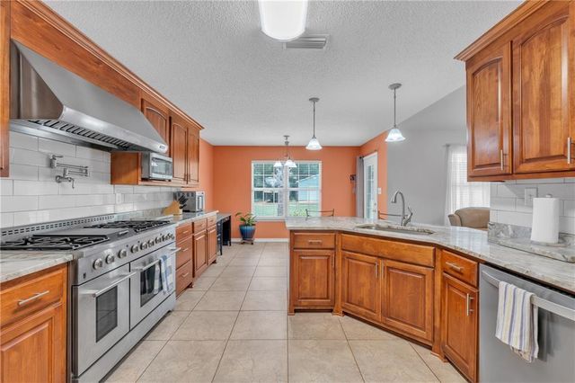 4620 Dresden Drive, Theodore, AL 36582