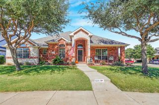 1201 Clairemont Lane, Burleson, TX 76028
