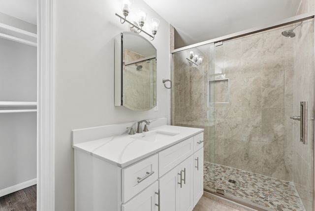 558 Walton Ferry Rd, Hendersonville, TN 37075