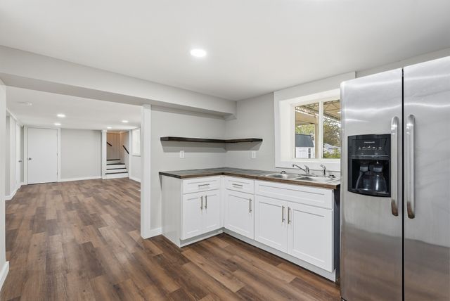 558 Walton Ferry Rd, Hendersonville, TN 37075