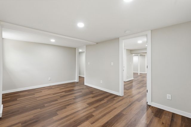 558 Walton Ferry Rd, Hendersonville, TN 37075