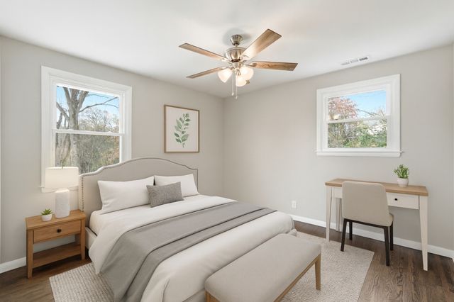 558 Walton Ferry Rd, Hendersonville, TN 37075