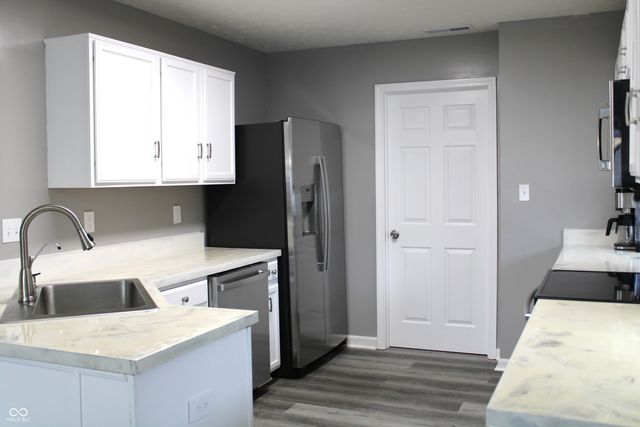 711 Mountain Pine Drive, Greenwood, IN 46143