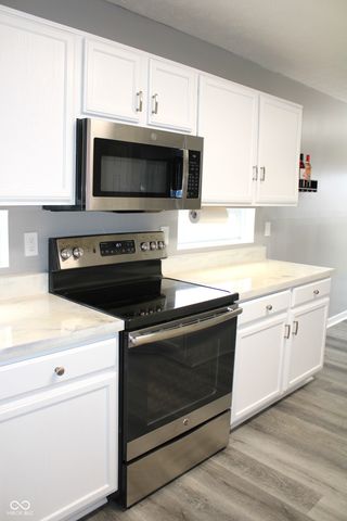 711 Mountain Pine Drive, Greenwood, IN 46143