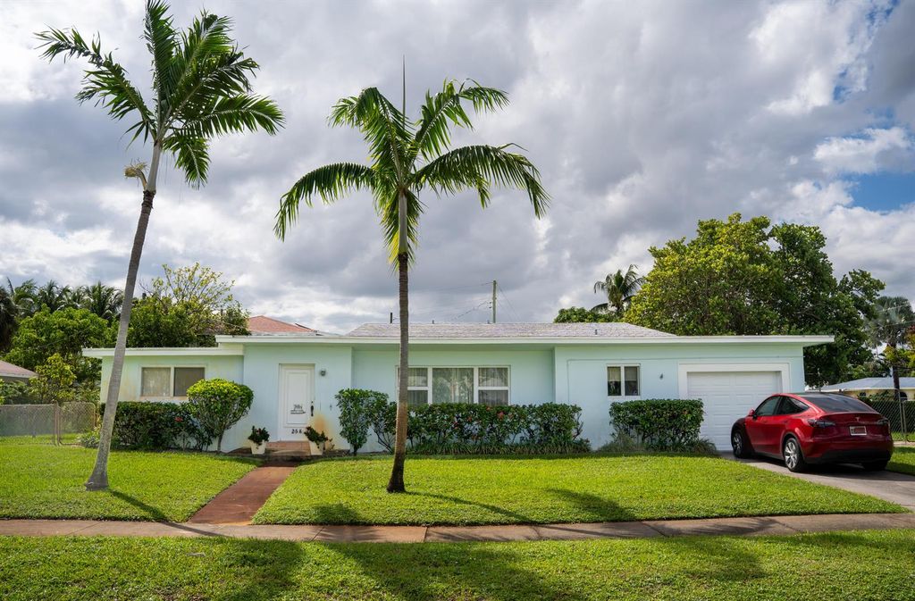 258 Cortez Road, West Palm Beach, FL 33405