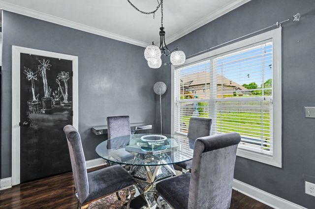 4104 Stony Point Dr, La Vergne, TN 37086