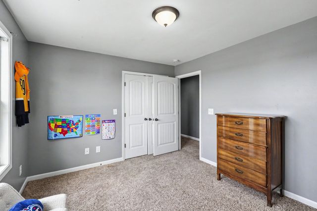 4104 Stony Point Dr, La Vergne, TN 37086