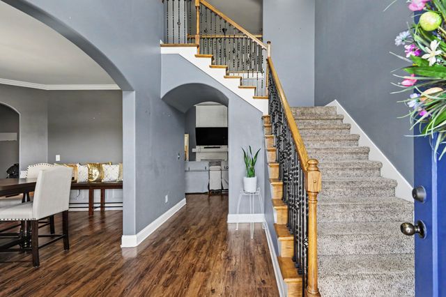 4104 Stony Point Dr, La Vergne, TN 37086