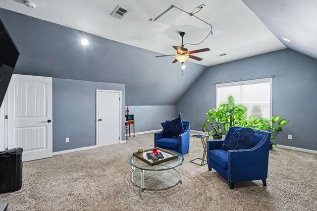 4104 Stony Point Dr, La Vergne, TN 37086