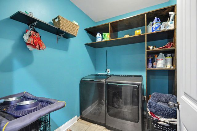 4104 Stony Point Dr, La Vergne, TN 37086