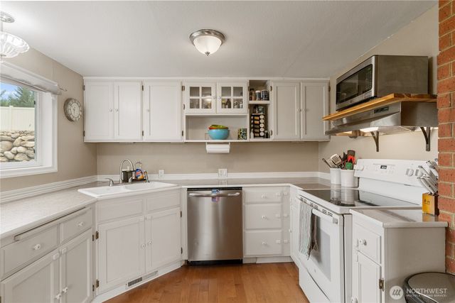 251 Rimrock Way, East Wenatchee, WA 98802