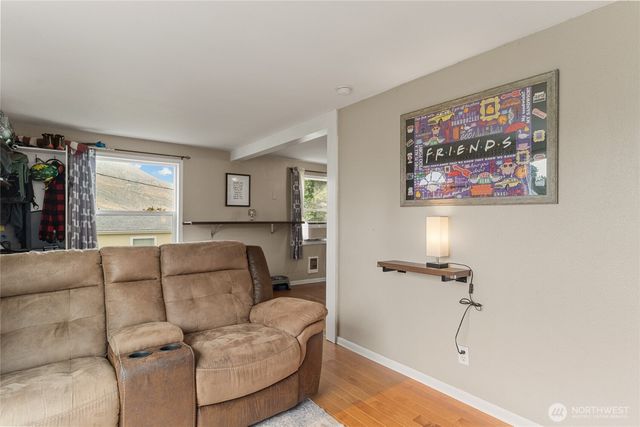 251 Rimrock Way, East Wenatchee, WA 98802