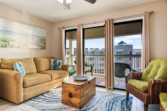 6102 Seawall Boulevard 365, Galveston, TX 77551