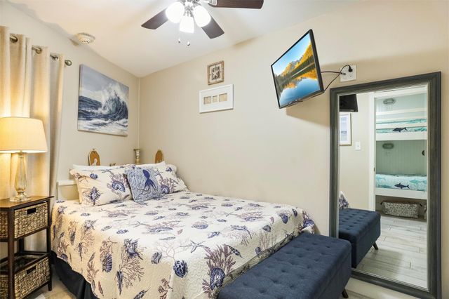 6102 Seawall Boulevard 365, Galveston, TX 77551