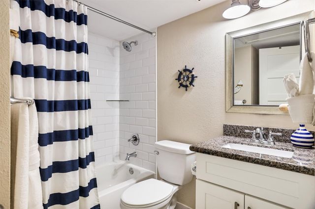 6102 Seawall Boulevard 365, Galveston, TX 77551