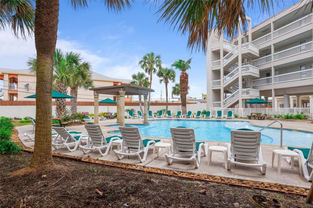 6102 Seawall Boulevard 365, Galveston, TX 77551