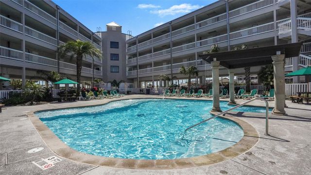 6102 Seawall Boulevard 365, Galveston, TX 77551