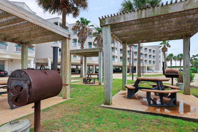 6102 Seawall Boulevard 365, Galveston, TX 77551