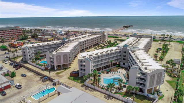 6102 Seawall Boulevard 365, Galveston, TX 77551