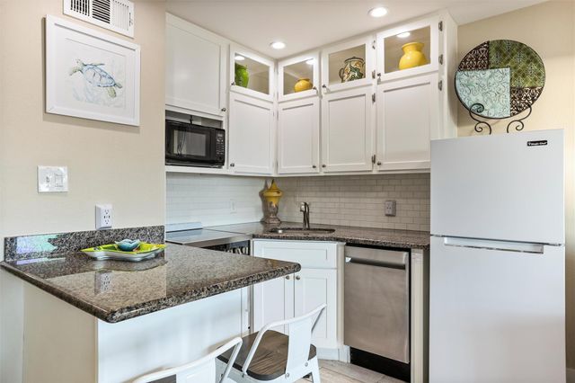 6102 Seawall Boulevard 365, Galveston, TX 77551