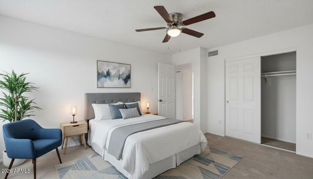 5955 W GOLDEN Lane, Glendale, AZ 85302