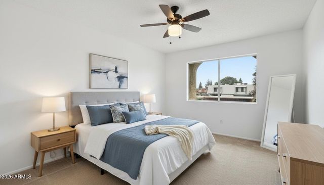5955 W GOLDEN Lane, Glendale, AZ 85302