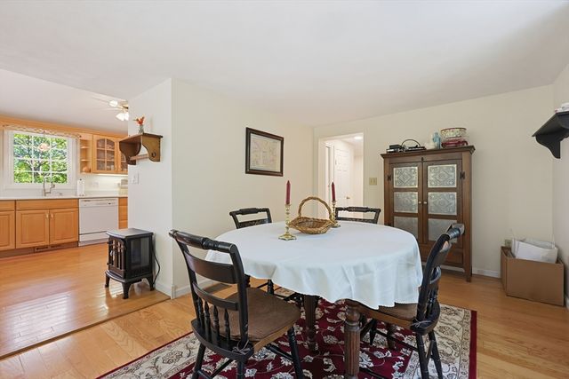 82 Ridge Road, Foxboro, MA 02035