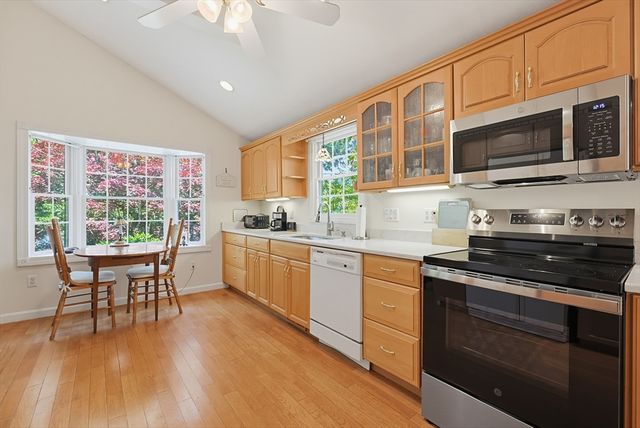 82 Ridge Road, Foxboro, MA 02035