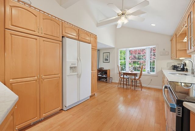82 Ridge Road, Foxboro, MA 02035