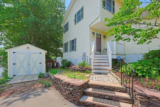82 Ridge Road, Foxboro, MA 02035