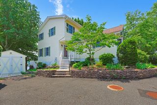 82 Ridge Road, Foxboro, MA 02035