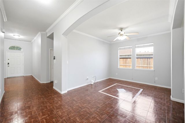 1707 N N Highlands Crossing, Highlands, TX 77562