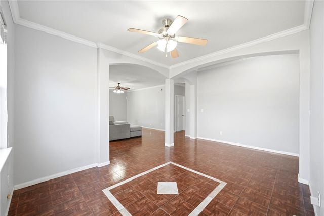 1707 N N Highlands Crossing, Highlands, TX 77562