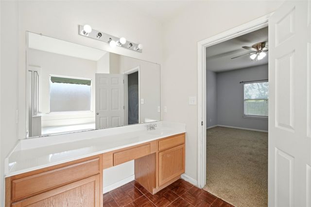 1707 N N Highlands Crossing, Highlands, TX 77562