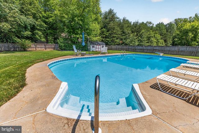 1054 NORFOLK DR, La Plata, MD 20646