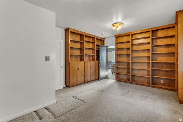 2242 E KENSINGTON AVE, Salt Lake City, UT 84108