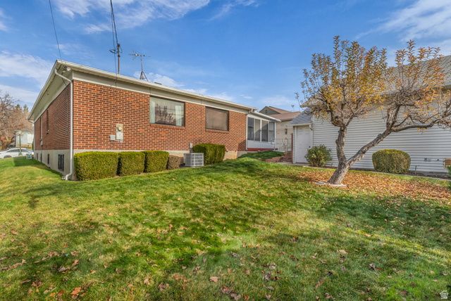 2242 E KENSINGTON AVE, Salt Lake City, UT 84108