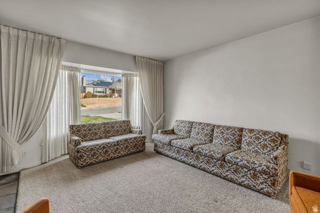 2242 E KENSINGTON AVE, Salt Lake City, UT 84108