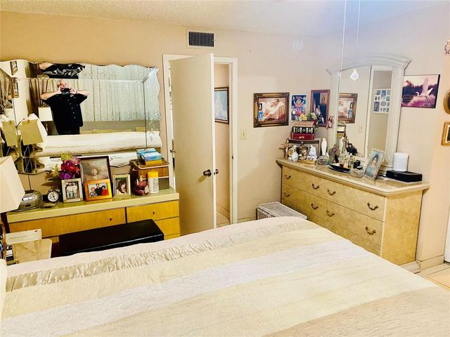 7850 W Mcnab Road 301, Tamarac, FL 33321