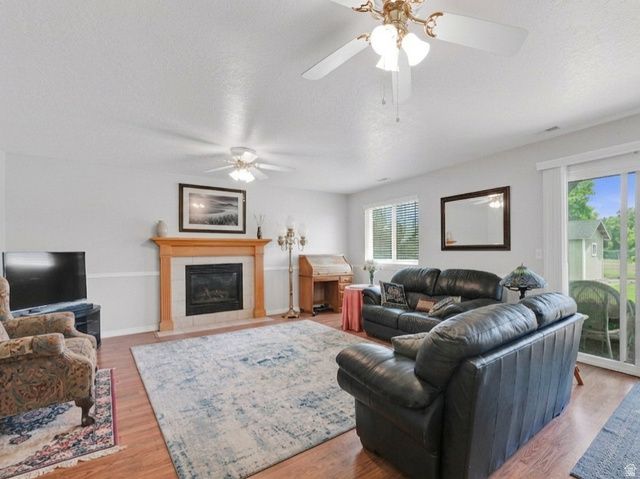 2334 N 2350 W, Clinton, UT 84015