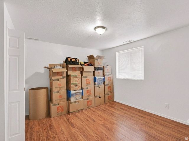 2334 N 2350 W, Clinton, UT 84015