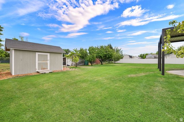 2334 N 2350 W, Clinton, UT 84015