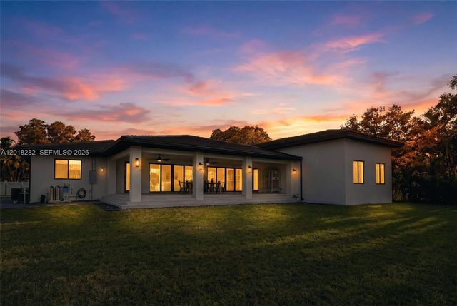 18690 Old Cutler Rd, Cutler Bay, FL 33157