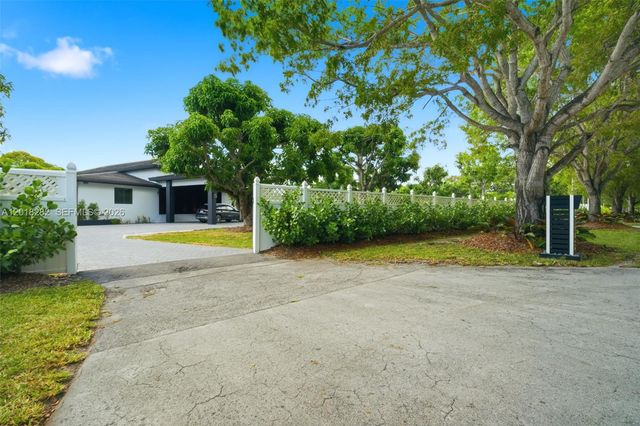18690 Old Cutler Rd, Cutler Bay, FL 33157