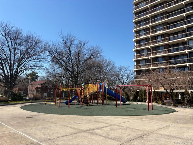 152-18 Union Turnpike 209P, Flushing, NY 11367