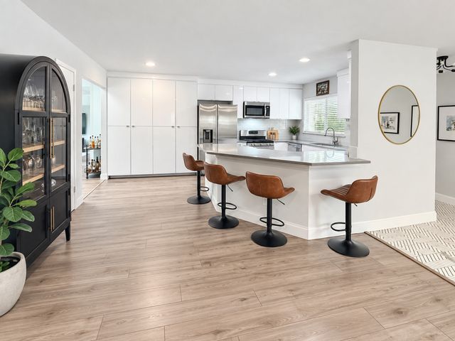 306 W Northgate Drive, Irving, TX 75062